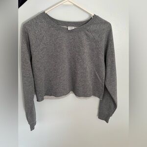Cropped crew neck